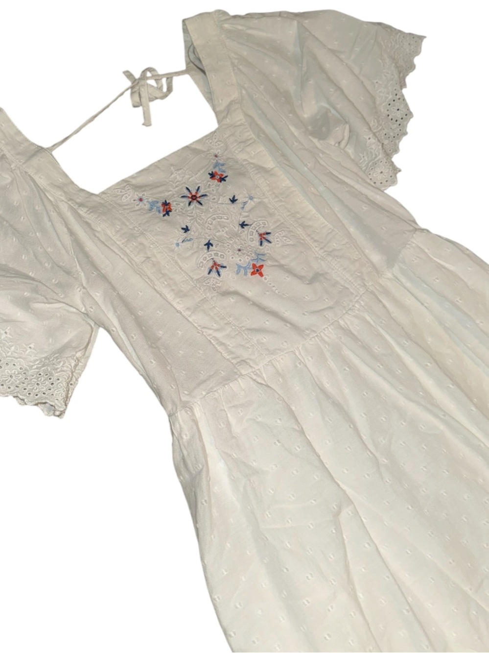 Like New Old Navy Embroidered Lace Dress - Picture 2 of 4